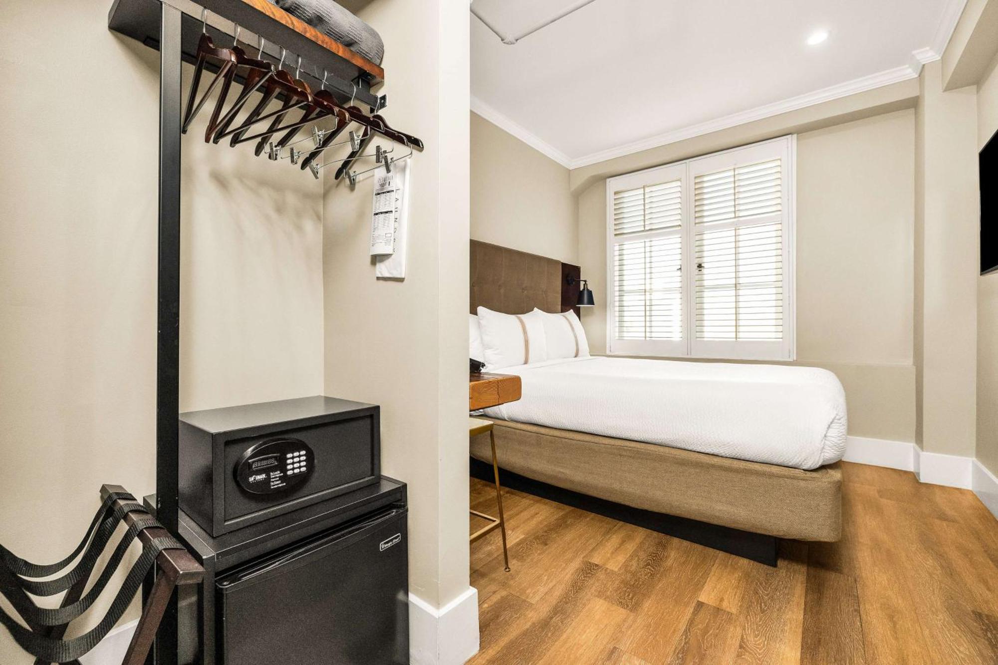 Hotel Petaluma, Tapestry Collection By Hilton Exterior photo