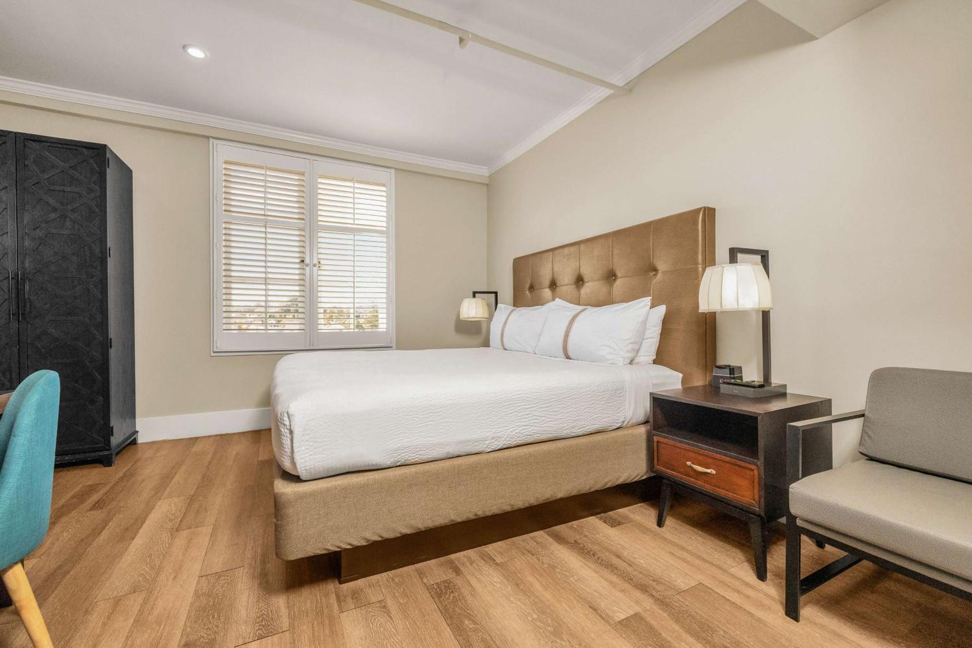 Hotel Petaluma, Tapestry Collection By Hilton Exterior photo