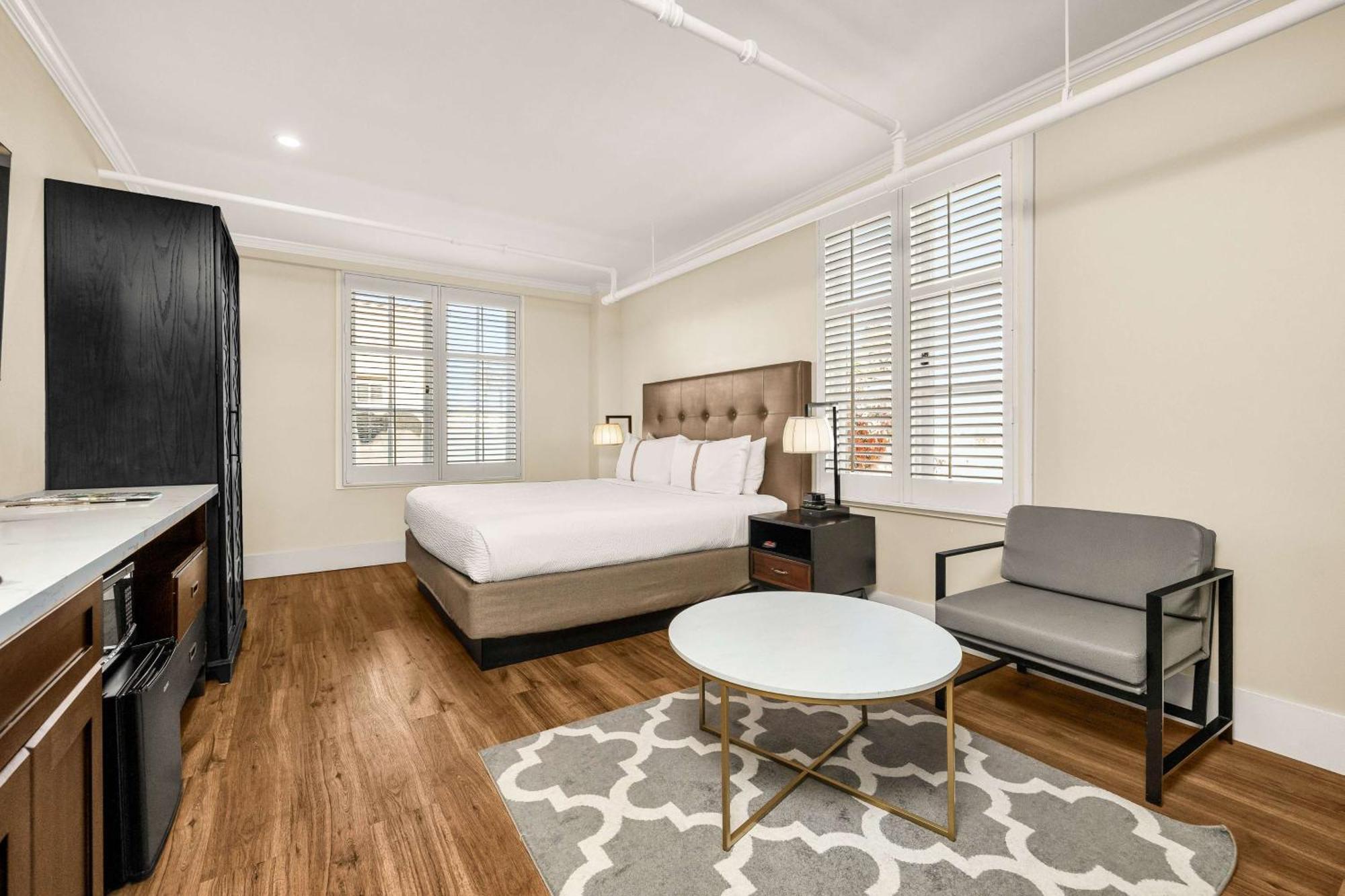 Hotel Petaluma, Tapestry Collection By Hilton Exterior photo