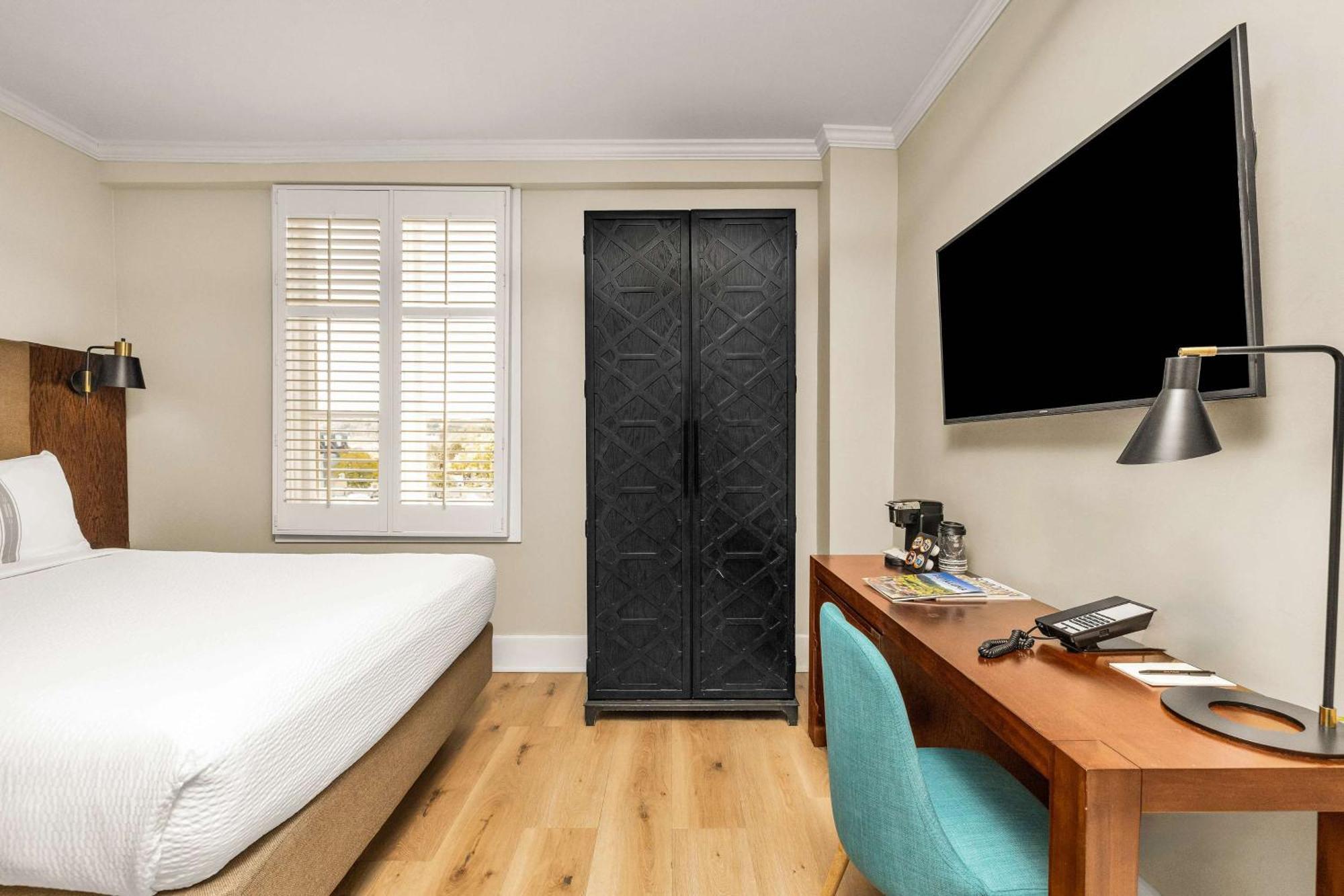 Hotel Petaluma, Tapestry Collection By Hilton Exterior photo