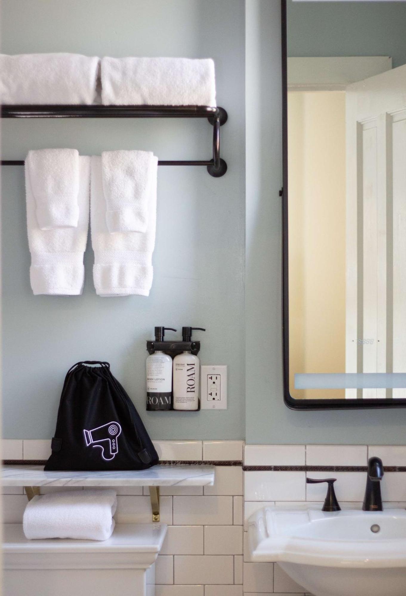 Hotel Petaluma, Tapestry Collection By Hilton Exterior photo