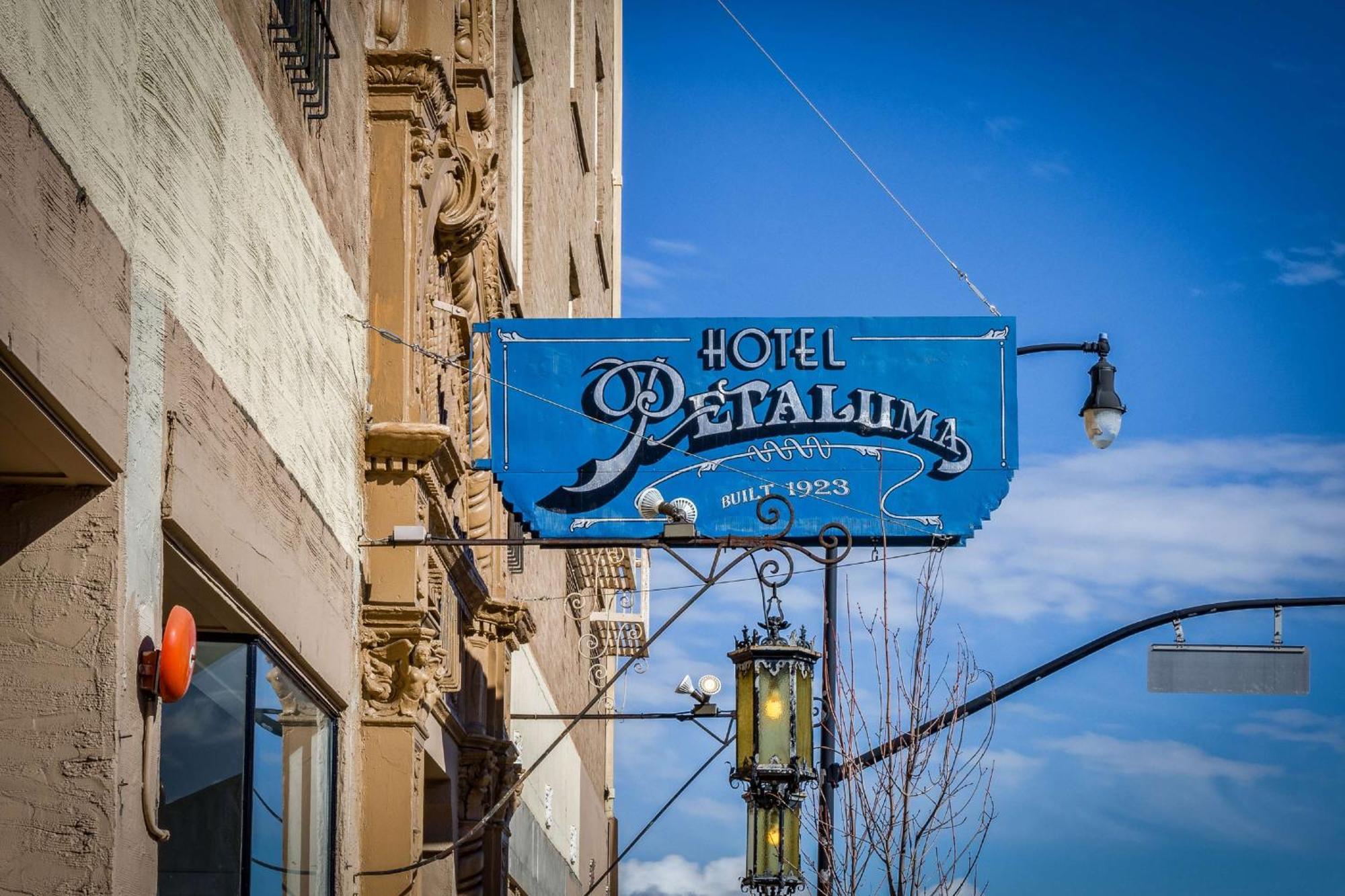 Hotel Petaluma, Tapestry Collection By Hilton Exterior photo