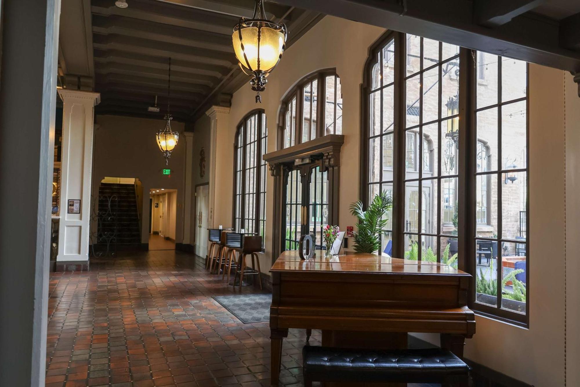 Hotel Petaluma, Tapestry Collection By Hilton Exterior photo